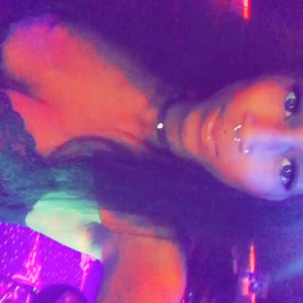 Meet your Posher, Asisha